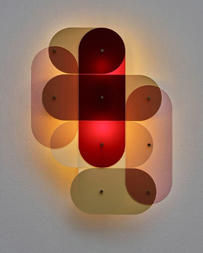 Plexiglass Maroc utilisé pour une décoration murale lumineuse composée de plaques colorées en PMMA